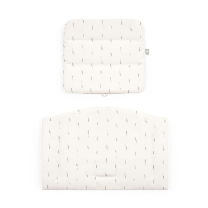 Pack Cadeira da Papa Stokke Tripp Trapp em Madeira Oak Warm Brown + Almofada Clássica Wheat Cream