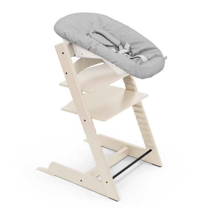Pack Cadeira da Papa Stokke Tripp Trapp White + Newborn Set Grey + Almofada Clássica Nordic Grey