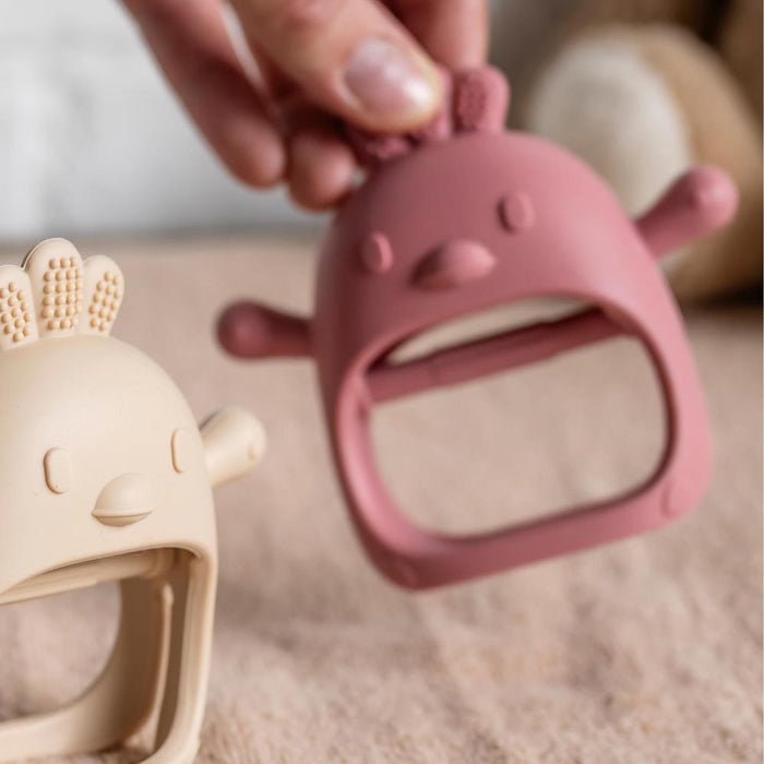 Luva Mordedora em Silicone Nattou Rosa Velho