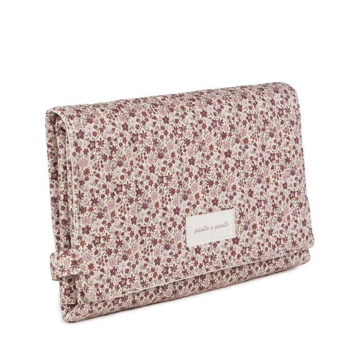 Muda Fraldas Pasito a Pasito Cherry Flowers