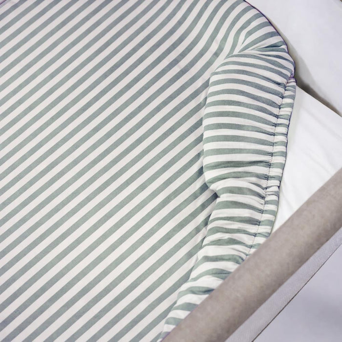 Lençol Ajustável Walking Mum Praliné Strips Matcha para Berço/Cama 90x50cm